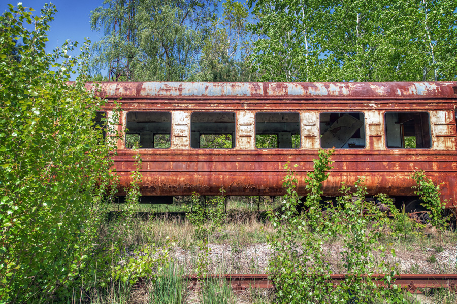 Yaniv - Chornobyl's railroad graveyard.