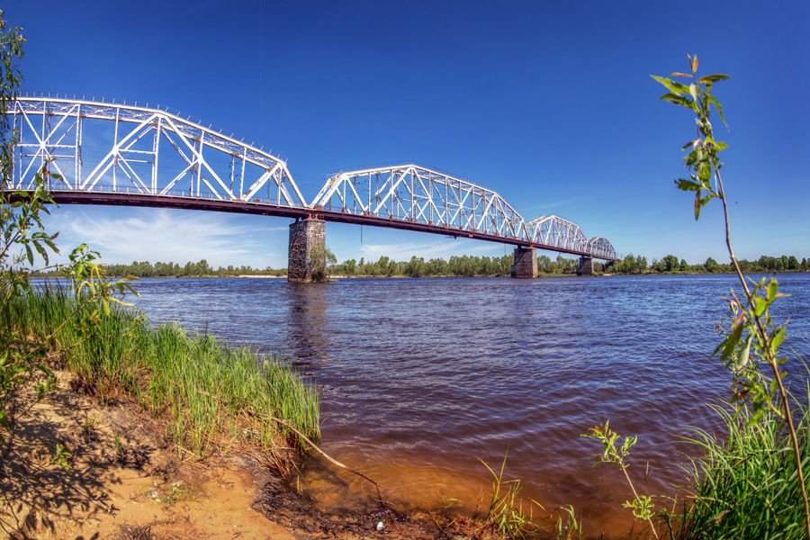 The railroad line near the Chornobyl Nuclear Power Plant